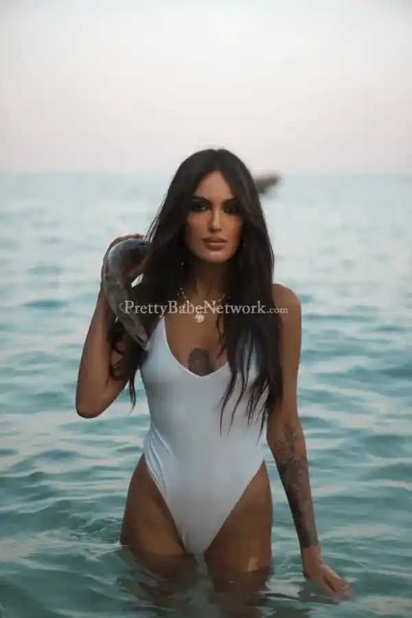 Beautiful Italian escort Giulia in Bangalore, Kodihalli, waiting for you